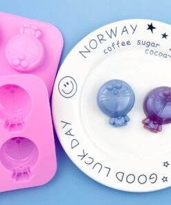 Vedini 4 cat head silicone cake mold3