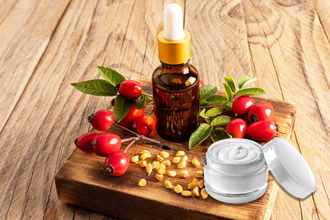 Rosehip Oil Face Moisturizer Recipe