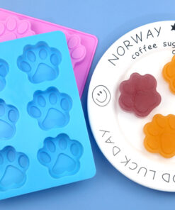 6 Cavity Puppy Paw Silicone Mold