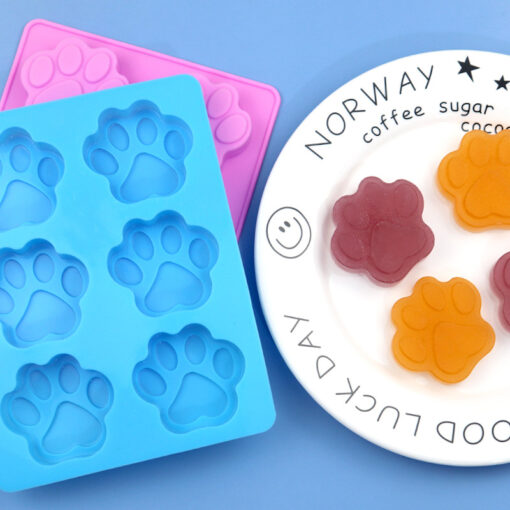 6 Cavity Puppy Paw Silicone Mold